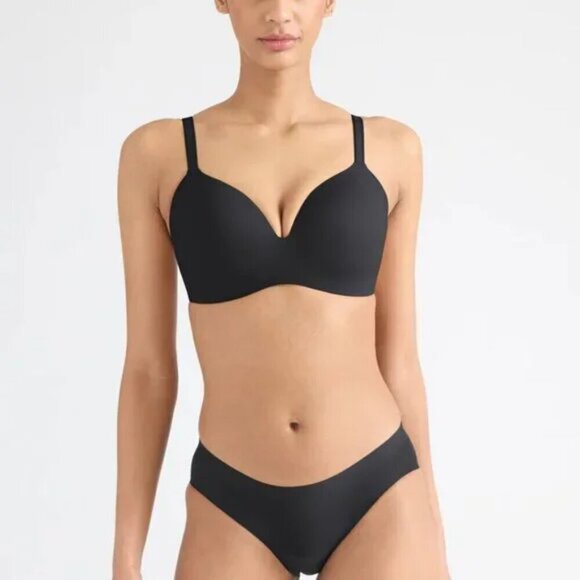 Knix WingWoman Bra- Black- Size 6+  Wireless Comfort Plunge Bra - Picture 1 of 13